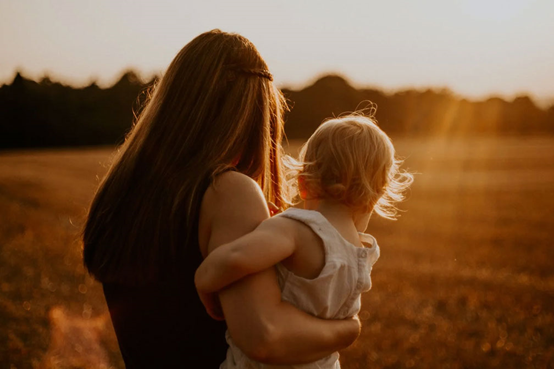 混合喂养代生宝宝不吃奶瓶_混合喂养代生宝宝不吃奶瓶要断母乳吗