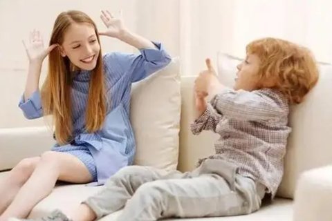 多大代生宝宝可以坐腰凳背带(多大代生宝宝能坐腰凳)