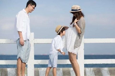 为什么代生宝宝长牙会在半夜哭闹